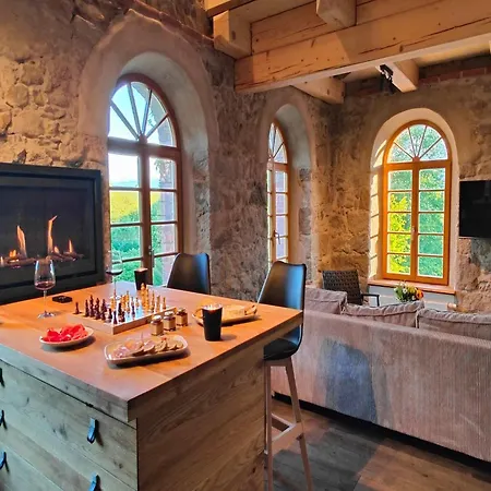 Lichtdurchflutetes Mit Sauna & Kamin 아파트