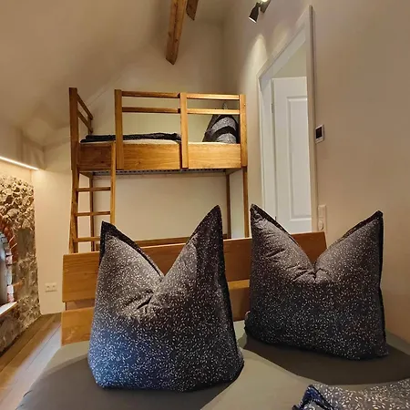 아파트 Lichtdurchflutetes Mit Sauna & Kamin
